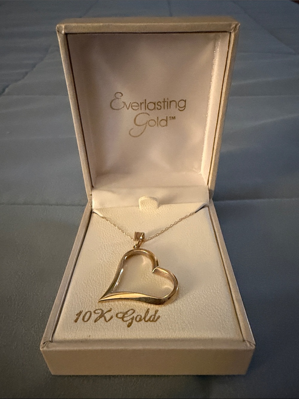 Everlasting Gold 10K Gold Open Heart Pendant Necklace - Gold - Picture 2 of 3
